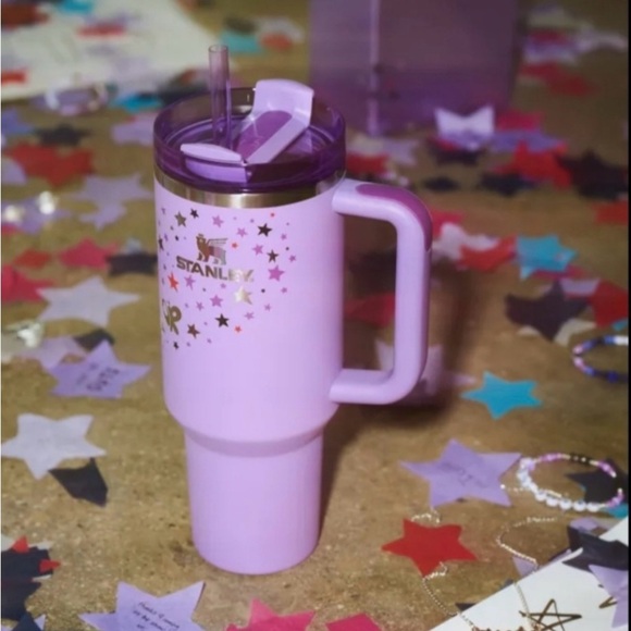 Stanley Olivia Rodrigo Exclusive Tumbler in Purple 💜 - Picture 5 of 5